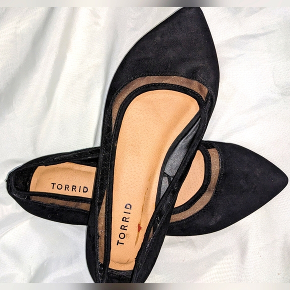 Torrid Mesh & Faux Suede Pointed Toe Women's Flats - Picture 3 of 7